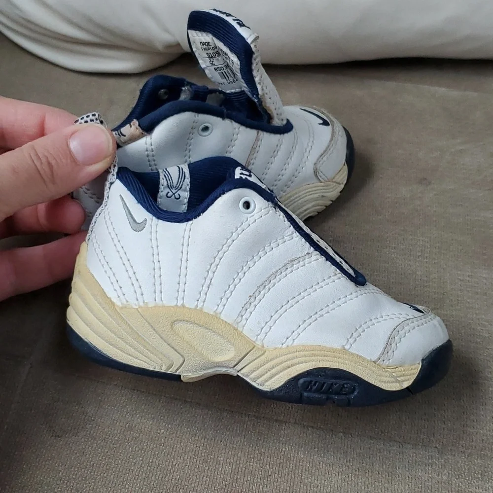 Nike Flight 2001 vintage baby sneakers 010507